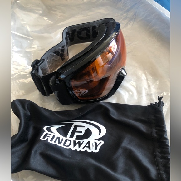 Ski Snowboard Winter Suit and Youth Goggles - Picture 3 of 7